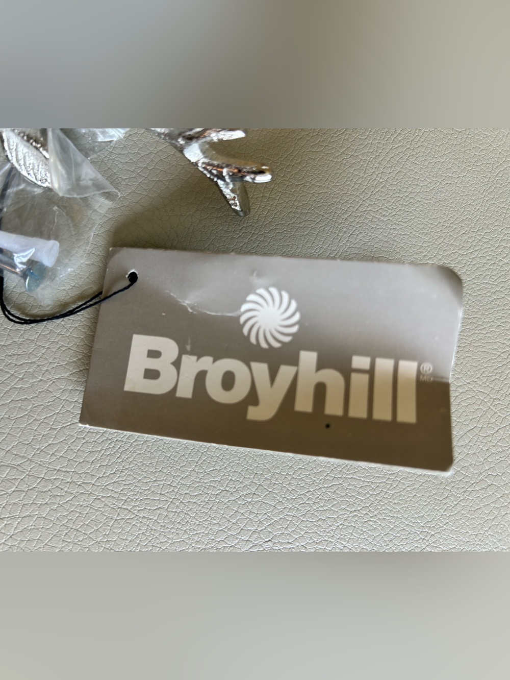 Broyhill NWT Silver Cast Deer Antler Wall Hook Lightweight - Picture 3 of 9